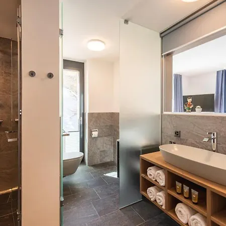Luxury 10 Guest Chalet In Willa *